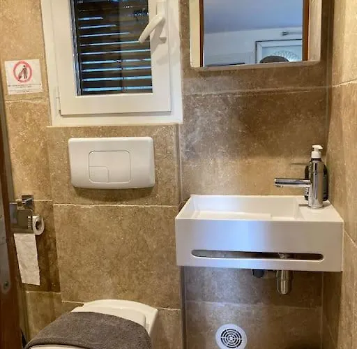 A 5 Minutes A Pied Du Centre De Vecchio